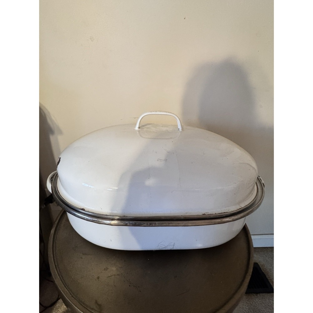 Large Antique Vintage Enamelware Roasting Pan Two Pc Set